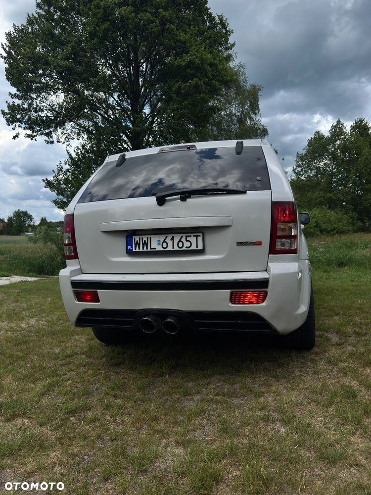 Jeep Grand Cherokee - 11