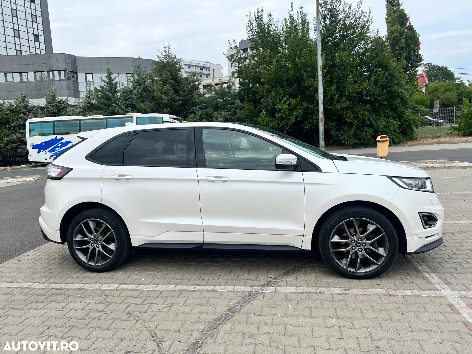 Ford Edge 2.0 TDCi Powershift Vignale - 11