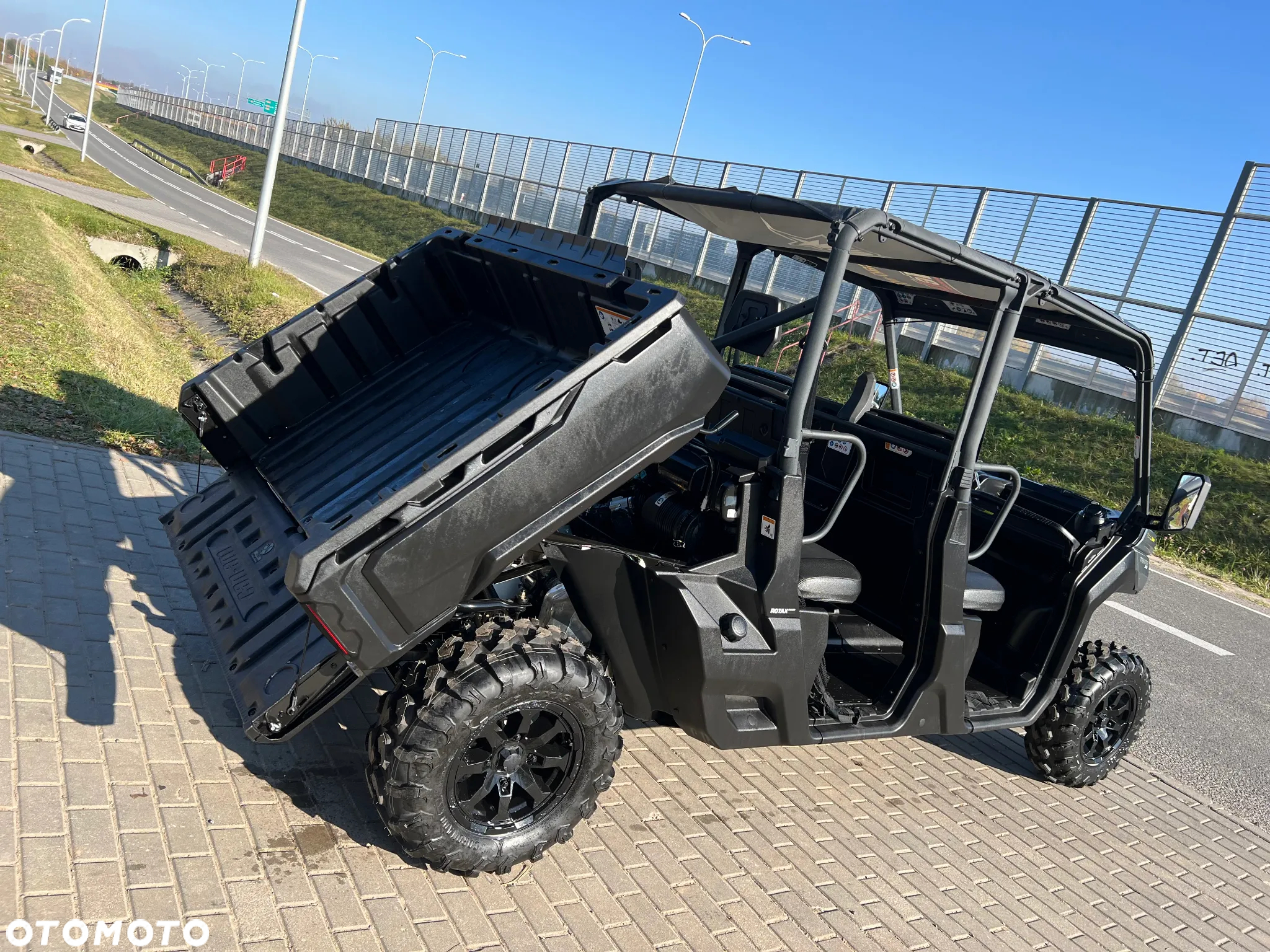 Can-Am Inny - 7