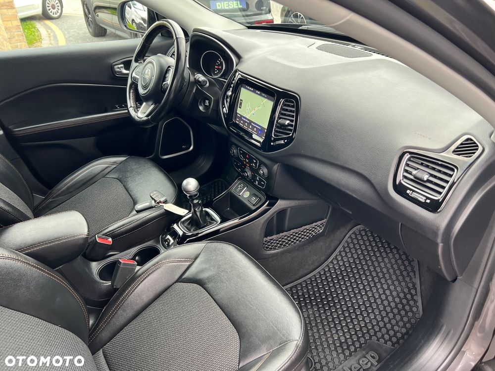 Jeep Compass 1.4 TMair Longitude FWD S&S - 30