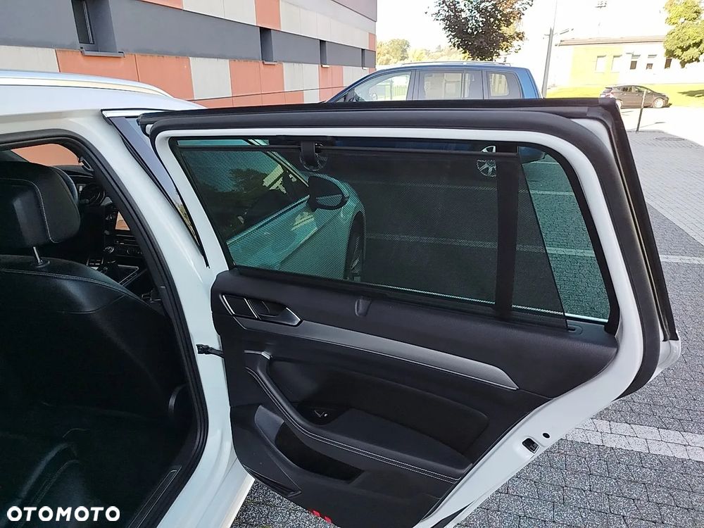 Volkswagen Passat - 28