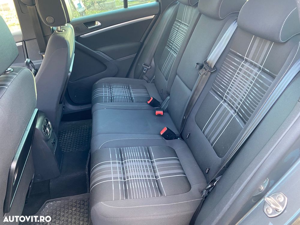 Volkswagen Tiguan 2.0 TDI 4Motion DSG BMT Sport & Style - 18