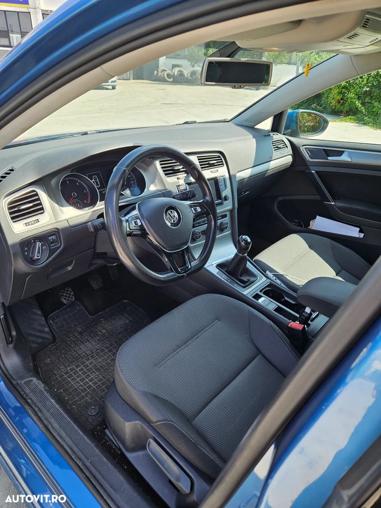 Volkswagen Golf 1.6 TDI BMT Comfortline - 10