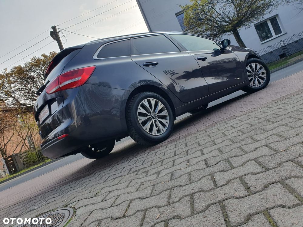 Kia Ceed 1.6 GDI Spirit - 9