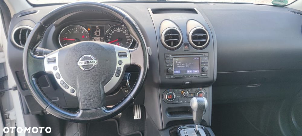 Nissan Qashqai 2.0 dCi 4 x 4 DPF 360 - 9