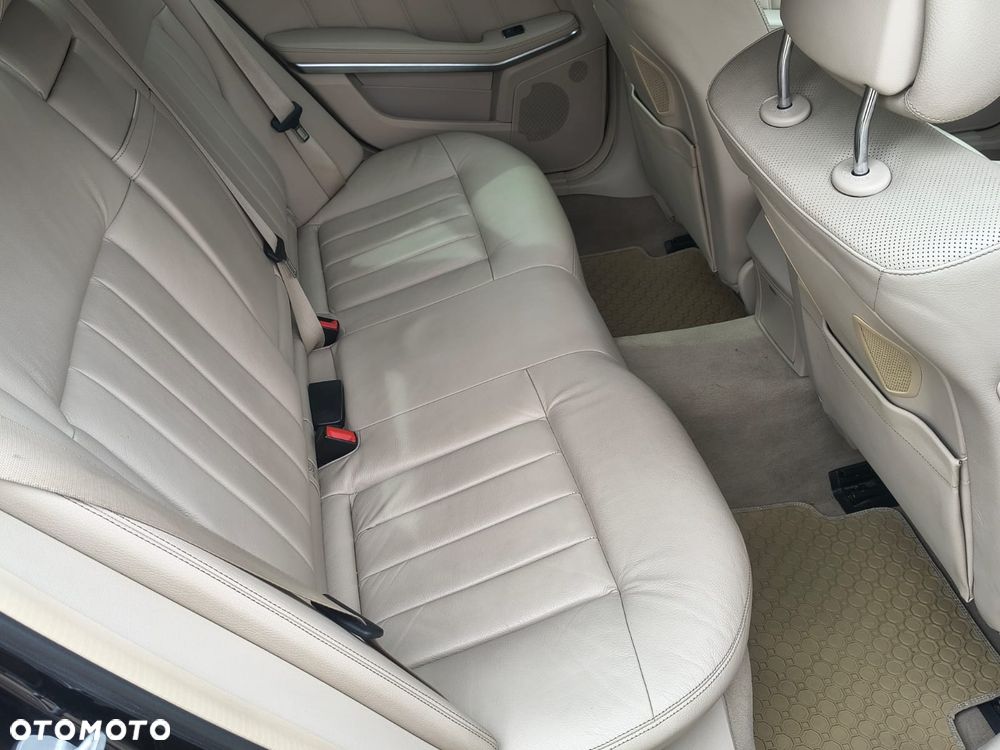Mercedes-Benz Klasa E 220 BlueTEC 4-Matic Avantgarde - 15
