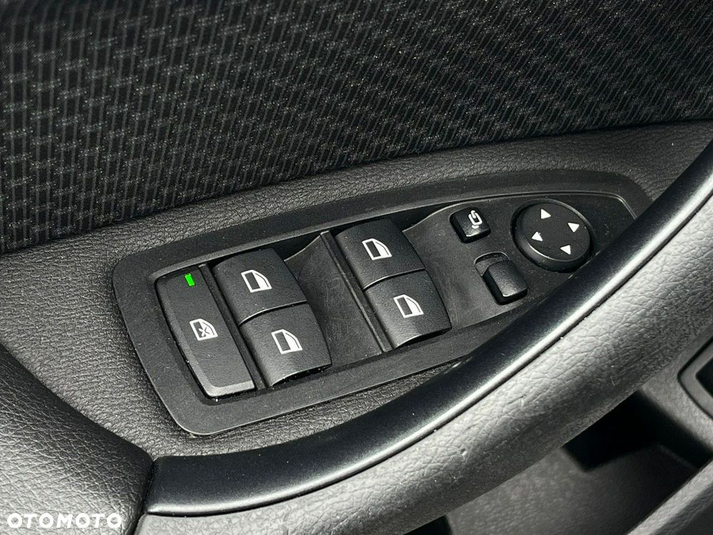 BMW X1 xDrive25e Advantage - 37