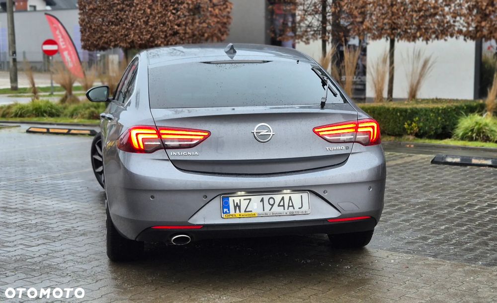 Opel Insignia CT 2.0 CDTI Exclusive S&S - 24