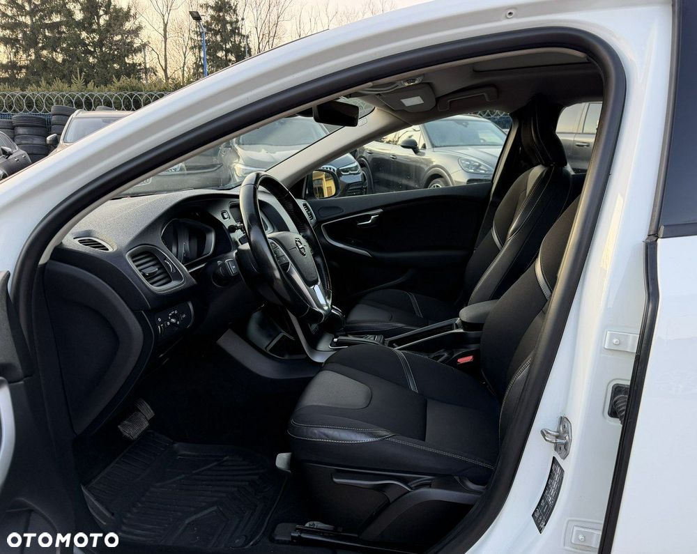 Volvo V40 - 9