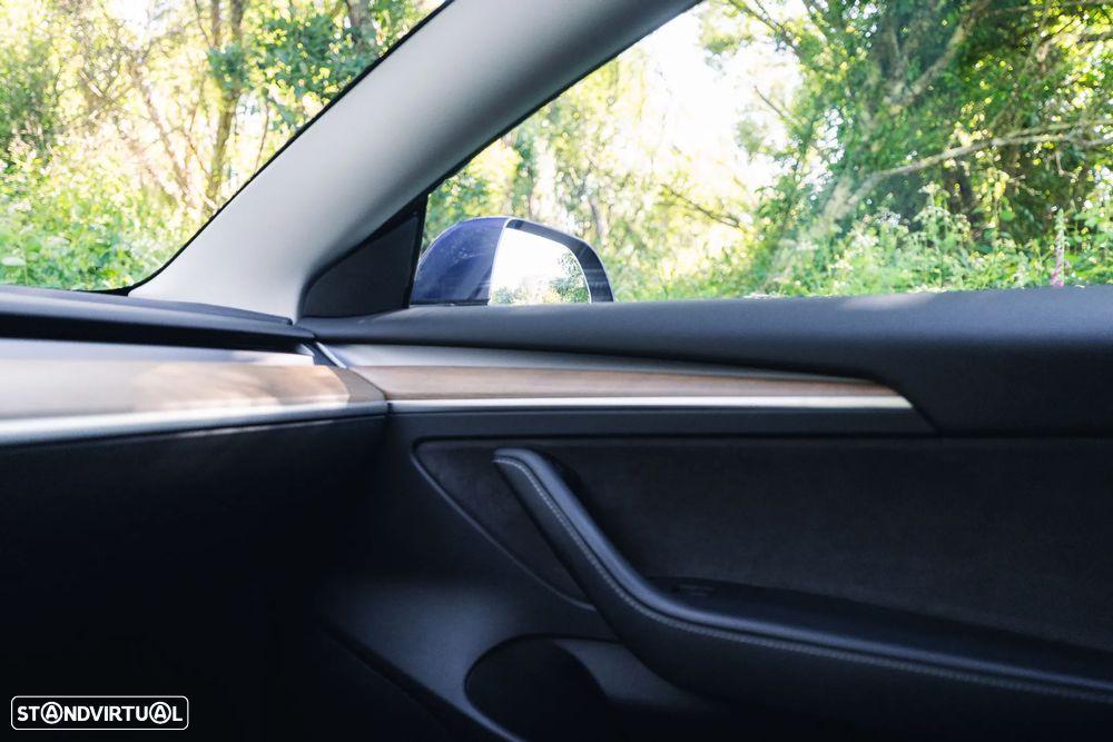 Tesla Model 3 Standard RWD - 40