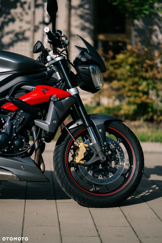 Triumph Street Triple - 3