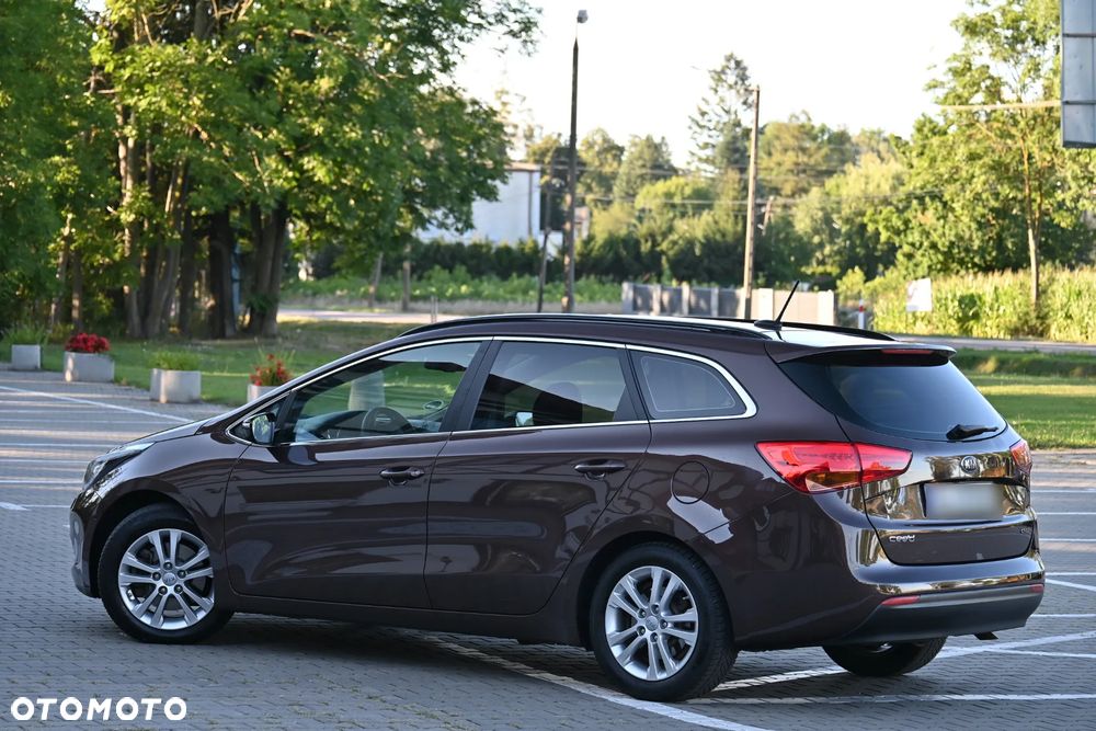 Kia Ceed 1.6 CRDi 128 Platinum Edition - 20