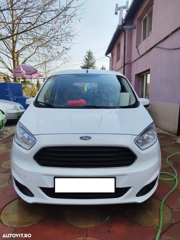 Ford Tourneo Courier - 1