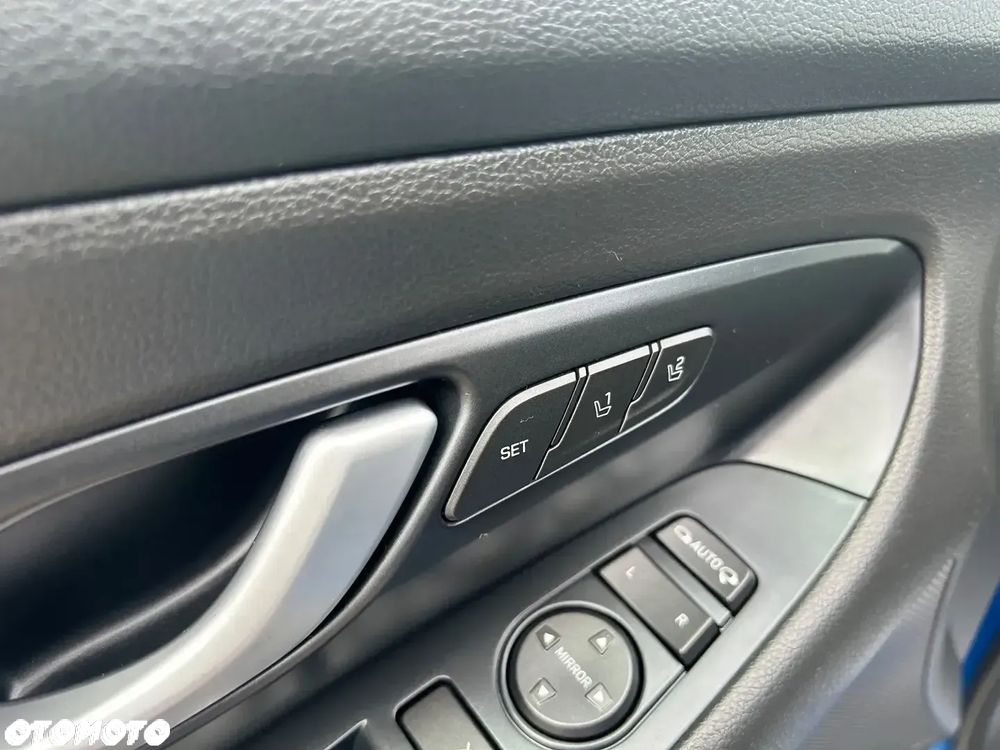 Hyundai i30 1.4 T-GDI DCT Premium - 23