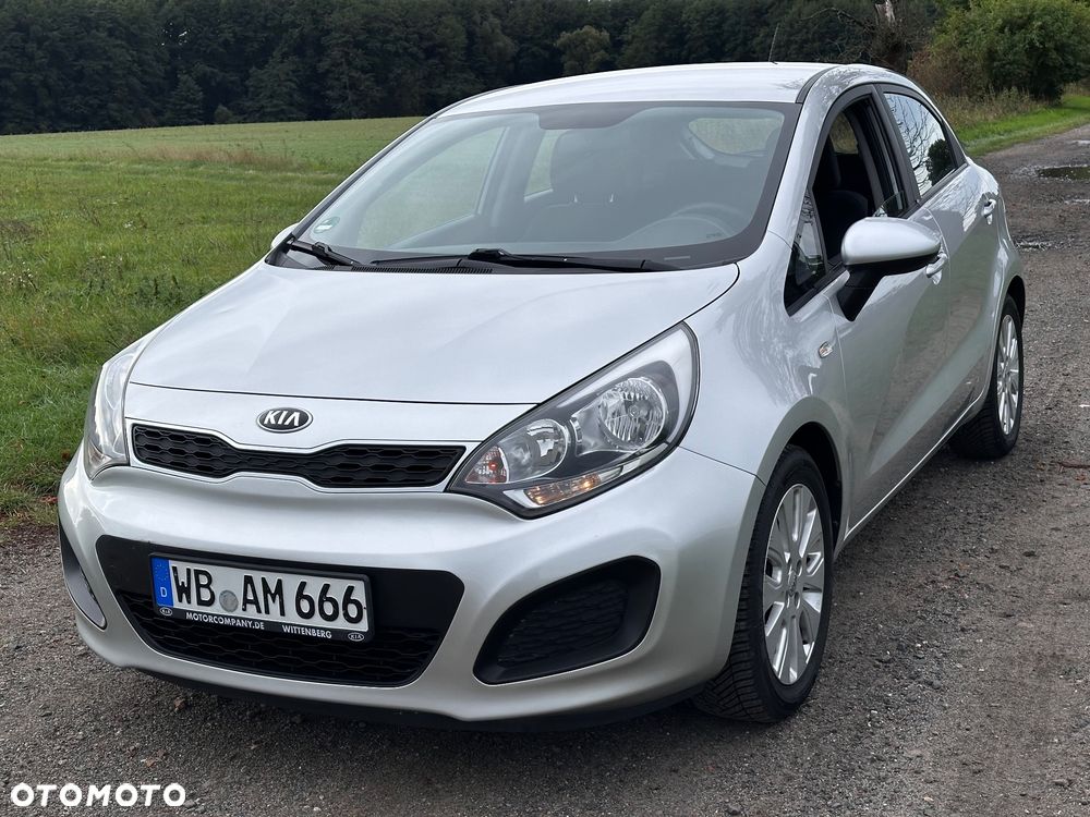 Kia Rio 2013 photo 5
