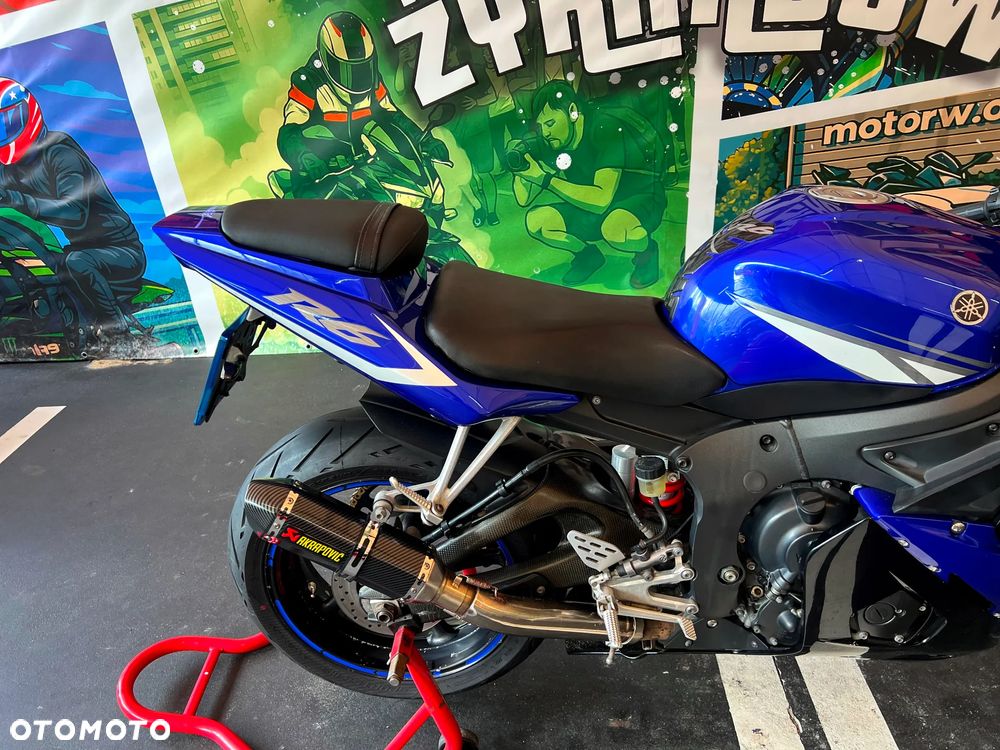 Yamaha R6 - 8