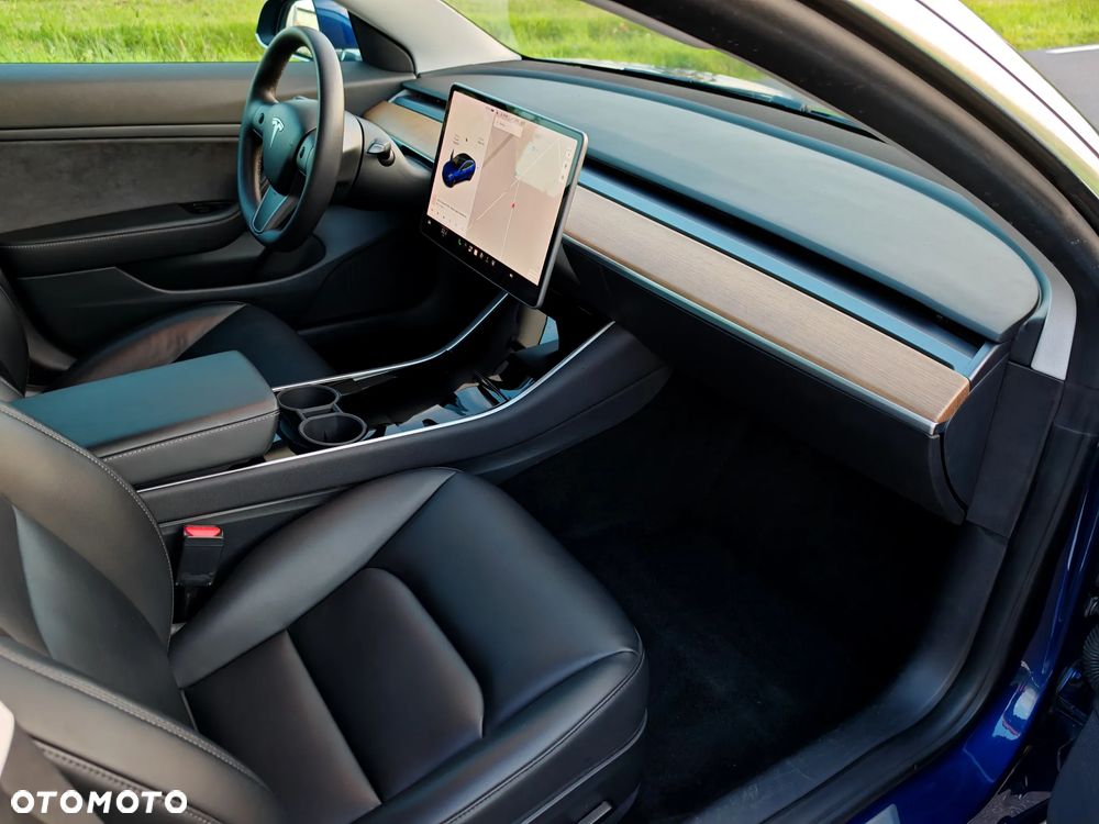 Tesla Model 3 Standard Range Plus - 33