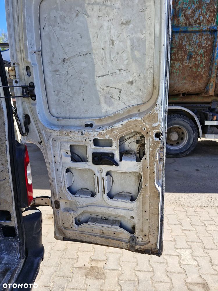 Renault Master II 2.2DCI maska zderzak drzwi szyby lusterka felgi pojazd na częsci - 8