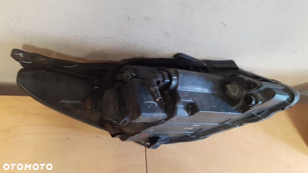 LAMPA PRZÓD PRZEDNIA LEWA HYUNDAI I10 08-13 - 2