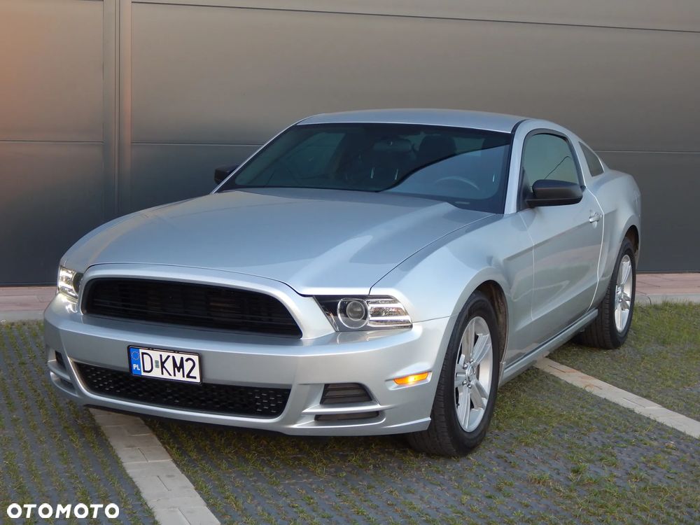 Ford Mustang - 1