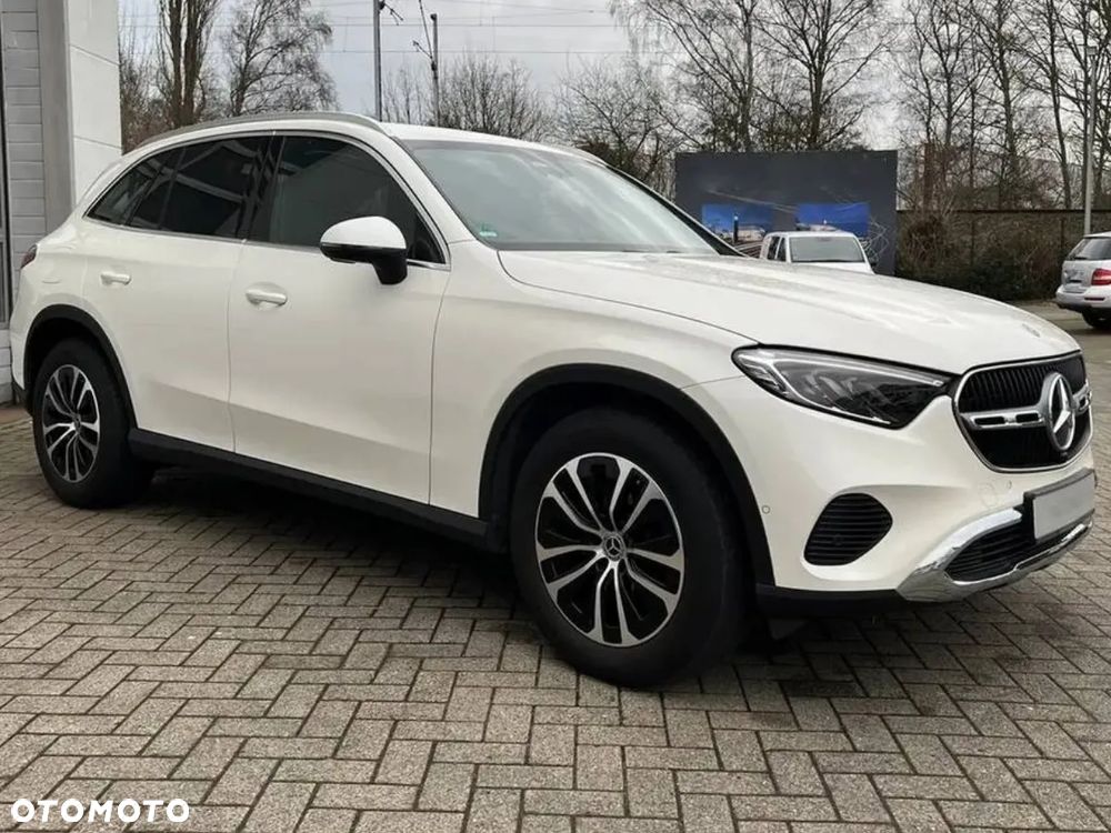 Mercedes-Benz GLC 220 d 4-Matic - 3
