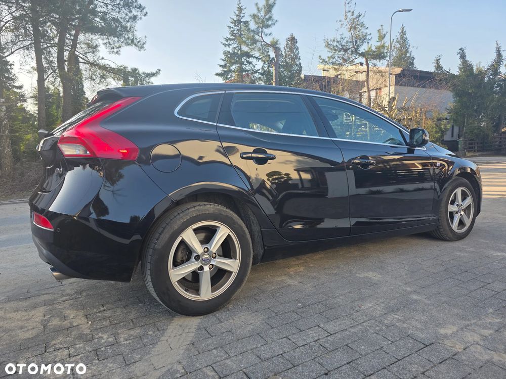 Volvo V40 D4 Ocean Race - 13