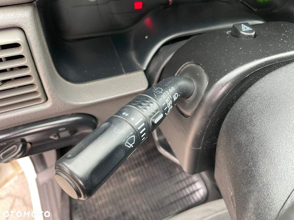 Ford Explorer 4.0 AWD - 9