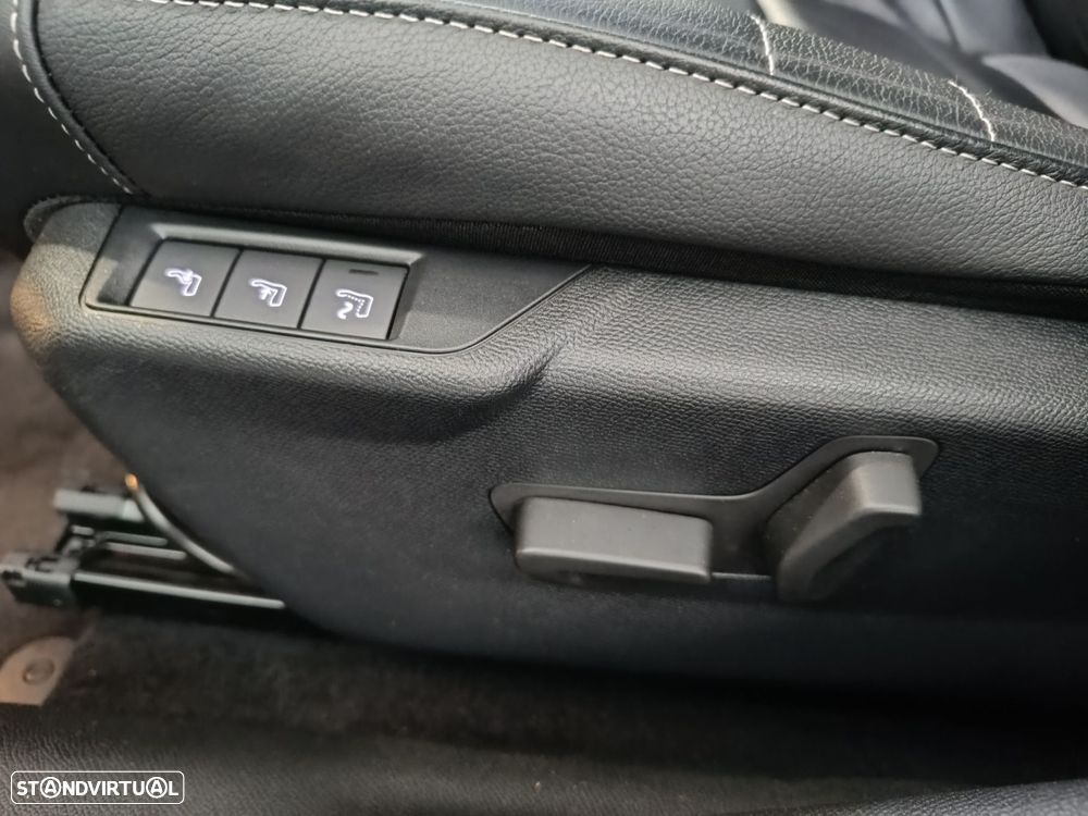 Citroën C4 BlueHDi 130 Stop&Start EAT8 SHINE - 29