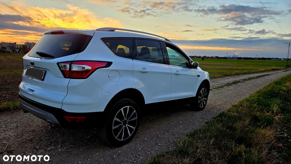Ford Kuga - 14