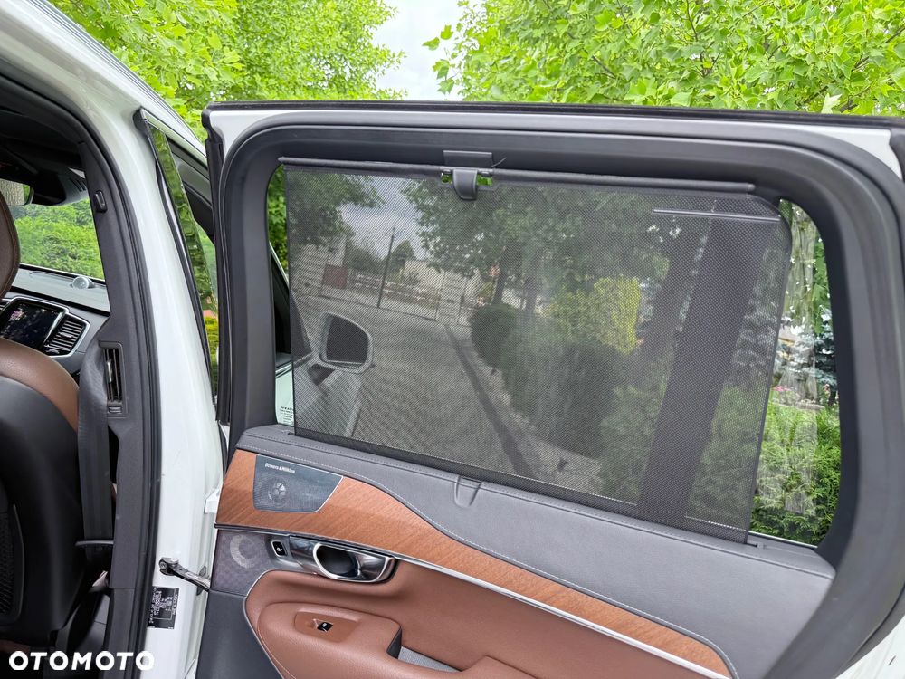 Volvo XC 90 - 35