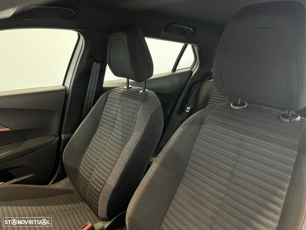 Peugeot 2008 1.5 BlueHDi Active Pack EAT8 - 13