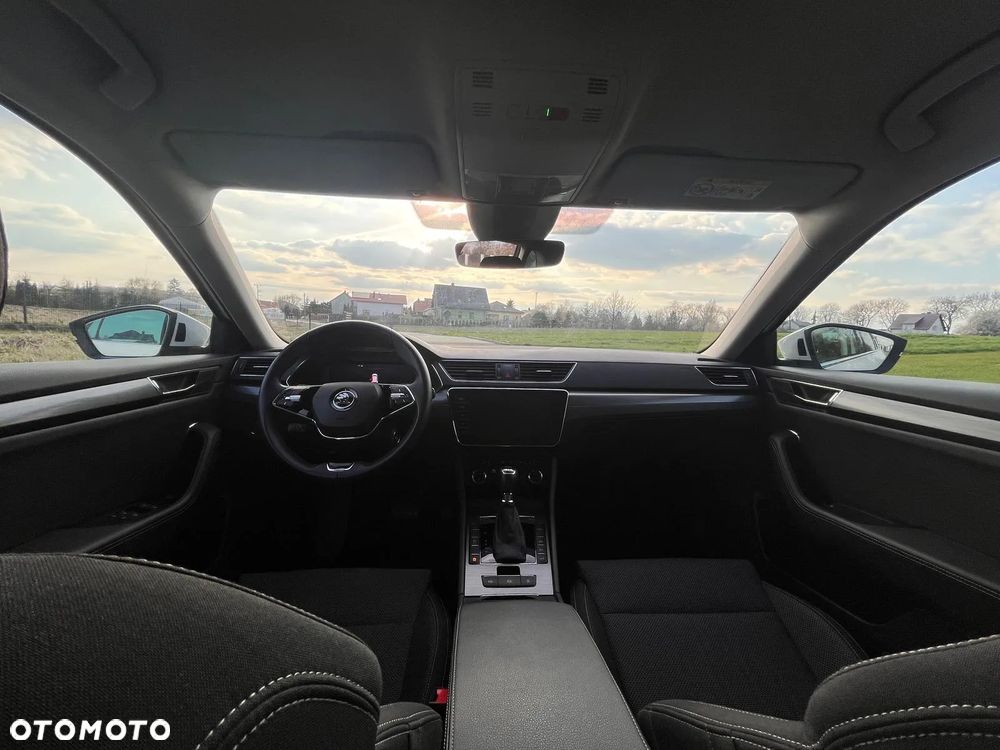 Skoda Superb 2.0 TDI SCR 4x4 Style DSG - 11