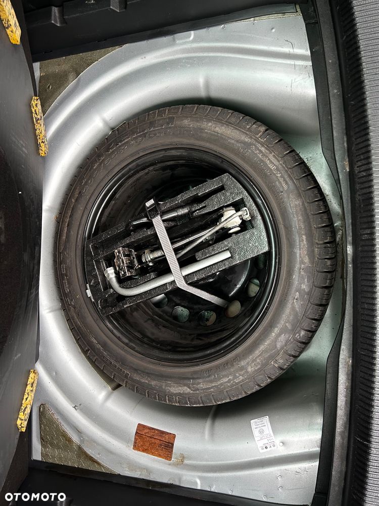 Volkswagen Golf 2.0 TDI Highline - 10