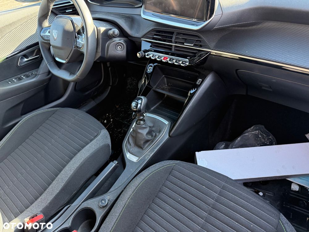 Peugeot 2008 - 7