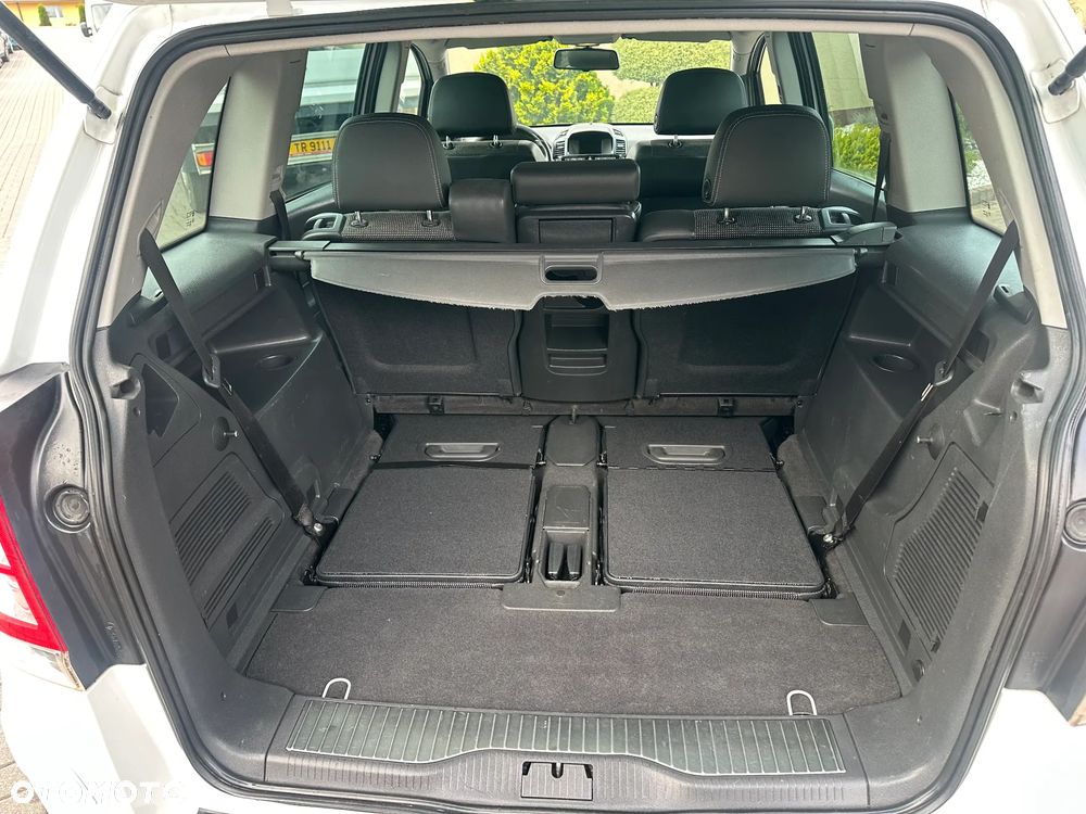 Opel Zafira - 11