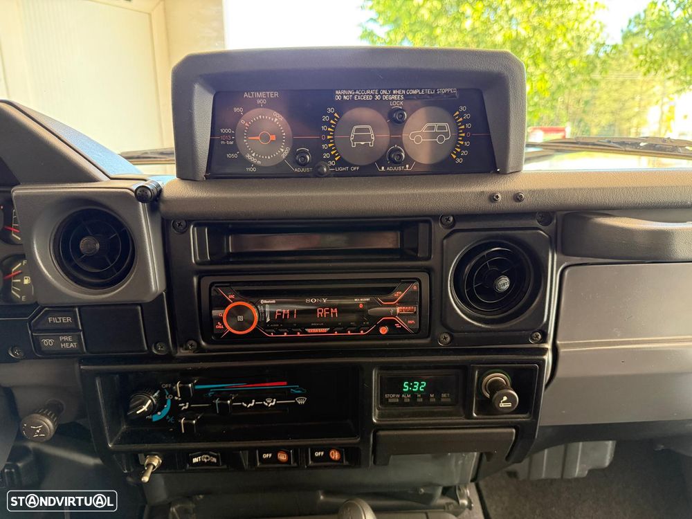 Toyota Land Cruiser 3.0 VX TD - 24