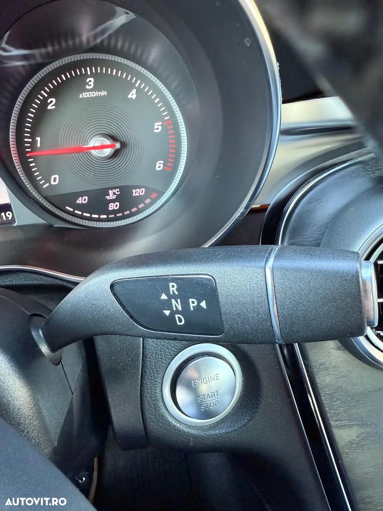 Mercedes-Benz GLC 250 d 4Matic 9G-TRONIC - 24