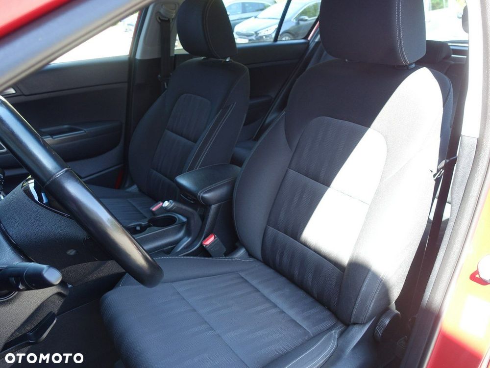 Kia Sportage 1.6 GDI L 2WD - 12