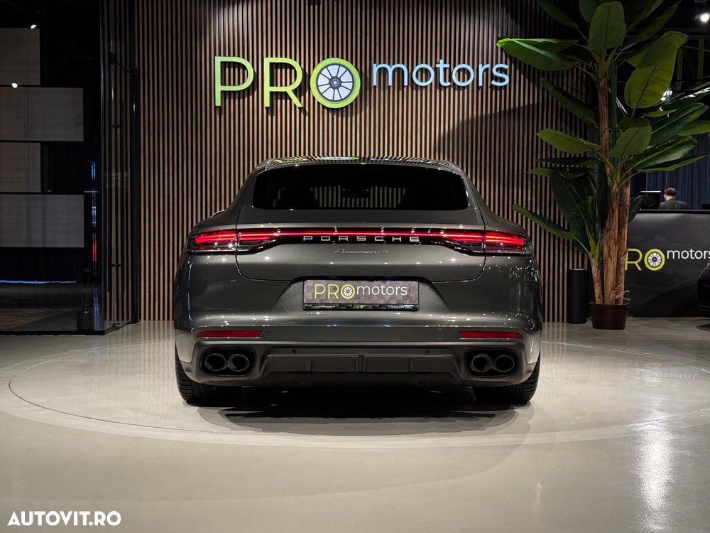 Porsche Panamera 4 - 29