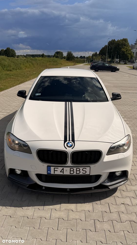 BMW Seria 5 525d xDrive - 8