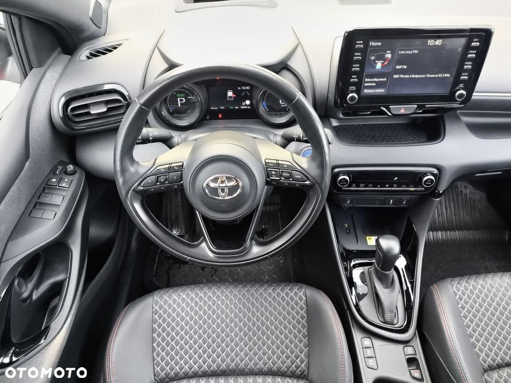 Toyota Yaris - 12