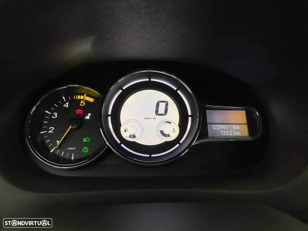 Renault Mégane 1.5 dCi Dynamique S - 55