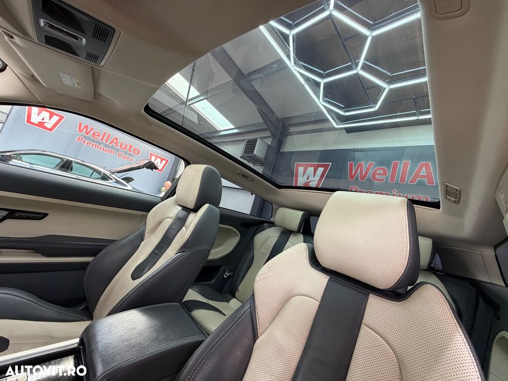 Land Rover Range Rover Evoque - 12