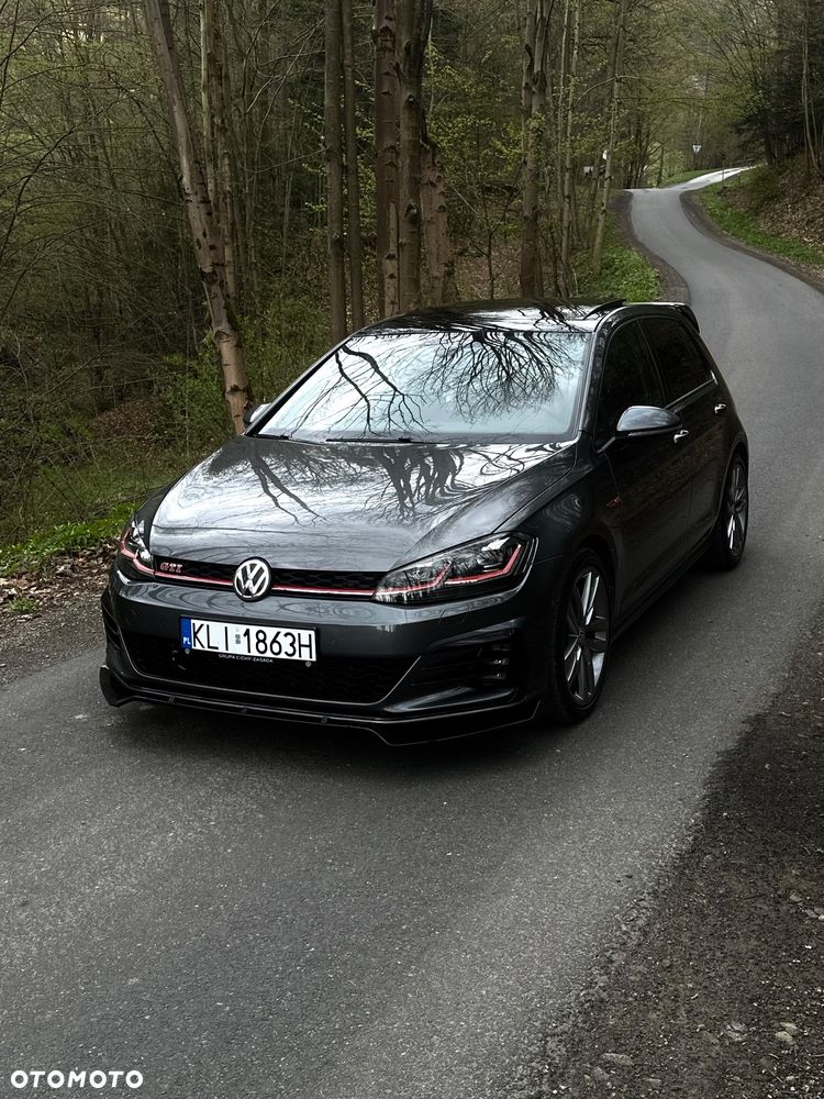 Volkswagen Golf GTI 2.0 TSI OPF DSG Performance - 2
