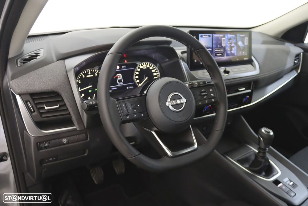 Nissan Qashqai 1.3 DIG-T Engage - 4