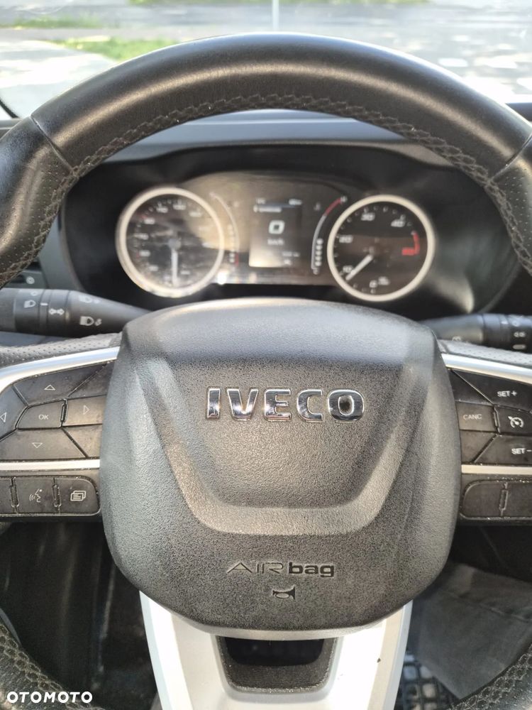 Iveco 70C18 - 8