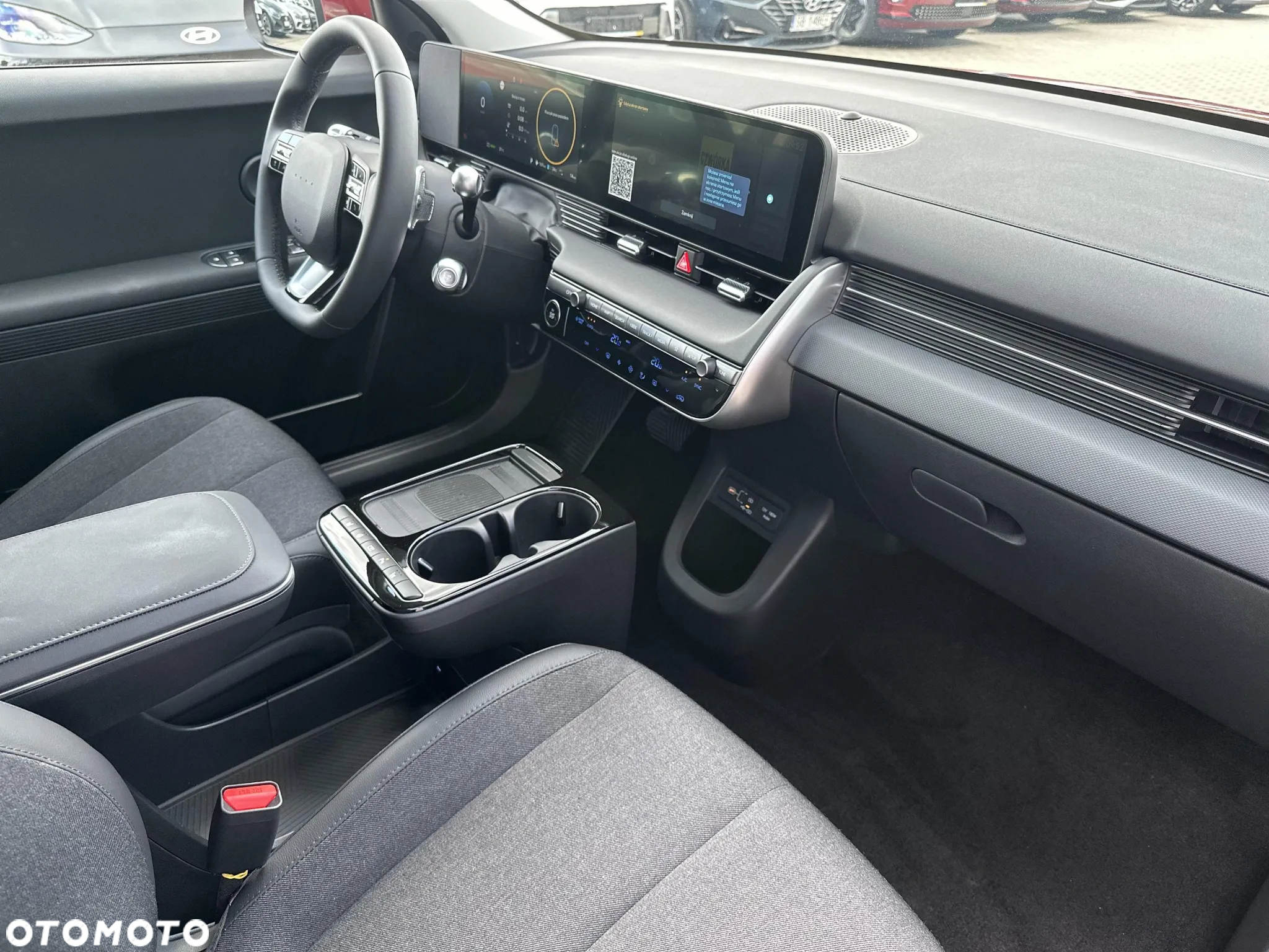Hyundai IONIQ - 19