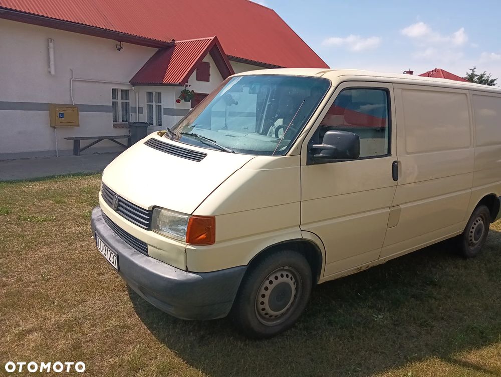 Volkswagen Transporter - 1