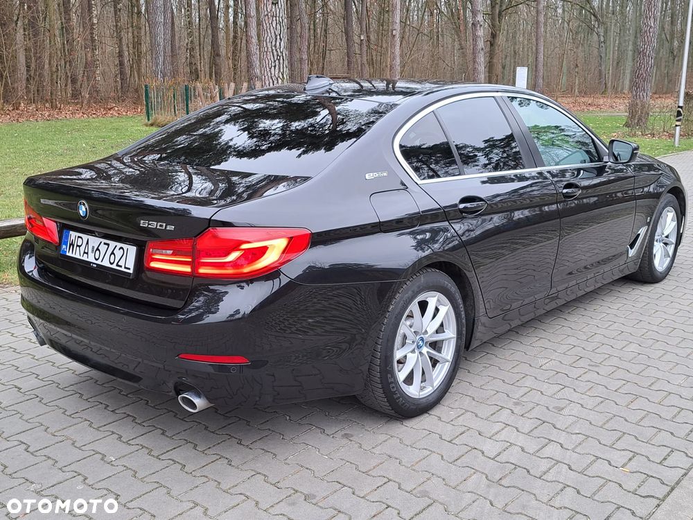 BMW Seria 5 530e iPerformance - 22