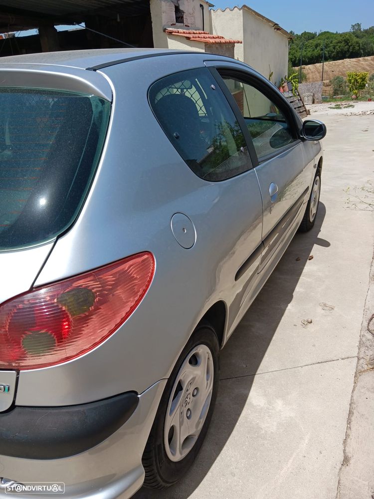 Peugeot 206 - 3